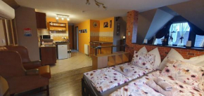 Baker Street Apartman, Balatonalmádi